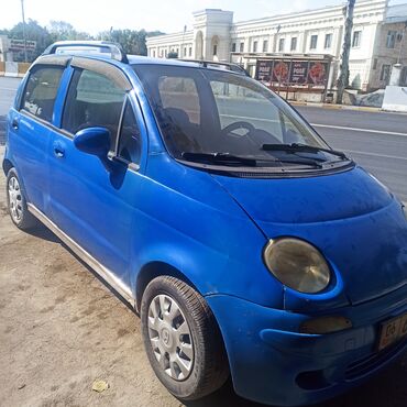 аренда авто под выкуп без залога: Компактный городской хэтчбек синего цвета. Основные характеристики по