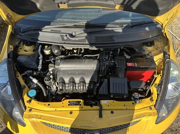 Honda: Honda Fit: 2005 г., 1.3 л, Вариатор, Бензин, Хэтчбэк — 10