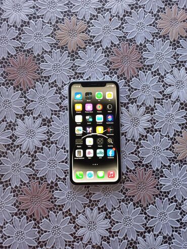 Apple iPhone: IPhone 11, 128 GB, Ağ, Simsiz şarj, Face ID, Sənədlərlə