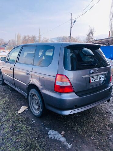 100000 сомдук машиналар: Honda Odyssey: 2000 г., 2.3 л, Автоматтык, Бензин, Универсал