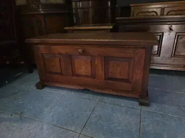 Stilske komode: Skrinja u odlicnom stanju. Duzina 105 cm. Visina 50cm Dubina 45 cm — 3