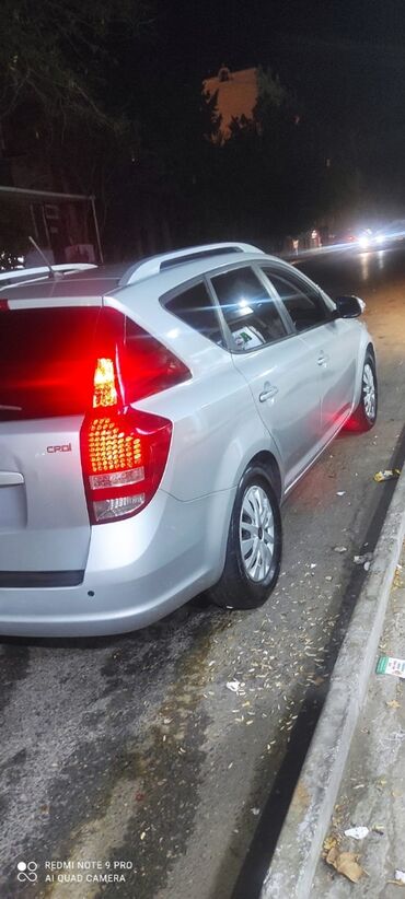 Kia: Kia Cee’d SW (universal) – gümüşü rəng Dövlət nömrə nişanı: 77-SK-794 — 5