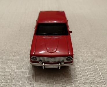 Avtomobil modelləri: Metall oyuncaq avtomobil modeli - Korpus: tam metal (die-cast) — 8