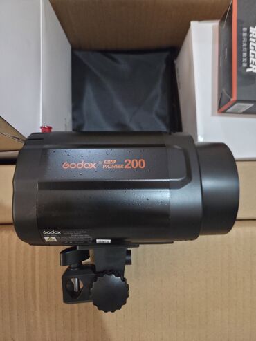 arçelik kofe aparatı: Godox Mini Pioneer 200 studiya işıqlandırma dəsti Məhsulun tərkibi: -