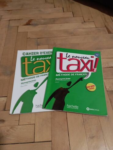 Taxi 2- udžbenik i radna sveska. Skoro kao novi, nije puno pisano