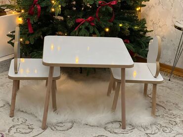 Masa və oturacaq dəstləri: Qonaq otağı üçün, Açılmayan, Kvadrat masa, 2 stul