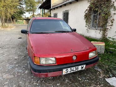 Volkswagen: Volkswagen Passat: 1990 г., 1.8 л, Механика, Бензин, Универсал