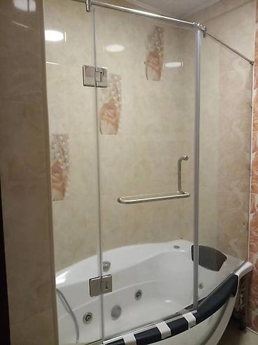 Душевые перегородки и ограждения: Душевая кабины в Бишкеке душевая перегородка стеклянные — 12