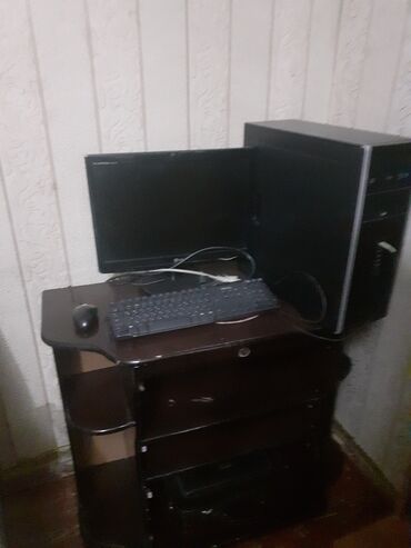 ТВ и видео: Qara rəngdə LG monitoru, klaviatura, siçan və sistem bloku ilə