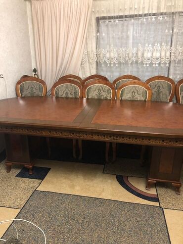 �������� ������������ ���� в Кыргызстан | Комплекты столов и стульев: Продаю большой стол со стульями. Размер стола 2.70 (можно раздвинуть