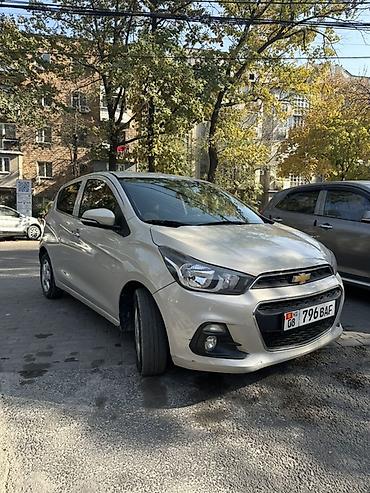 skyline r32: Chevrolet Spark 2017 светло‑бежевый цвет кузова Авто под выкуп — 1