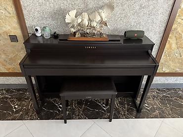 piano gallery: Yamaha Clavinova CLP-440 rəqəmsal pianino - Tam ölçülü 88 klaviş — 1