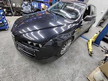 alpha r1: Alfa Romeo 159 kompletan auto u delovima kod boje 876b. Alfa Romeo 159 — 7