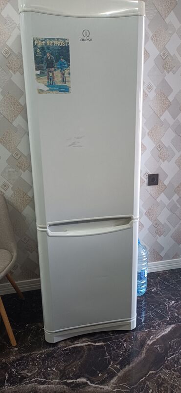 İnformatika: 2 qapılı Indesit Soyuducu Satılır, rəng - Ağ