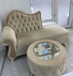 Komodlar: Divan, Açılmayan, Çatdırılma yoxdur