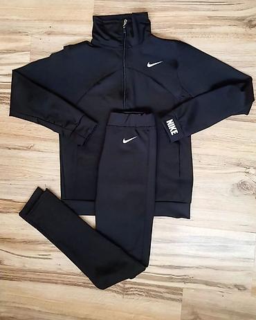 Gornji i donji deo: Komplet trenerke mokra likra S M L Xl Cena 3200 din 2 kompleta 4900 — 1