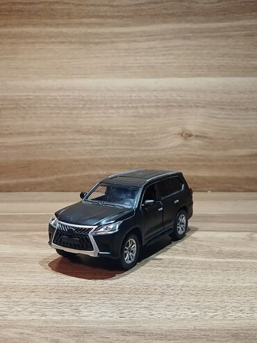 Lexus: Lexus lx570 modeli ideal veziyyetde qiymetde cüzi endirim olacaq