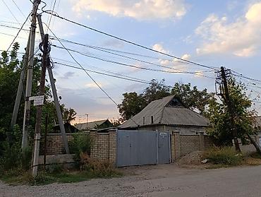Продаётся дом в Ж/М Красный строитель с капитальным кирпичным забором at lalafo.kg Продаётся дом в Ж/М Красный строитель с капитальным кирпичным забором