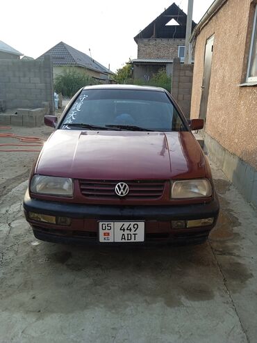 шторка багажника субару: Volkswagen Vento: 1992 г., 1.8 л, Механика, Бензин, Седан