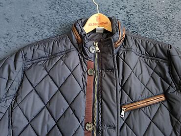 Jakne za prelazni period: Muška prošivena jakna, tamnoplave boje - Kroj: klasičan, srednje — 4