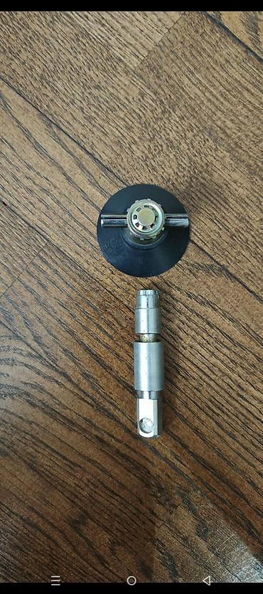 avtomobil diski: Toyota orijinal ehtiyat təkər kilidi (Spare Tire Lock) - Brend — 2