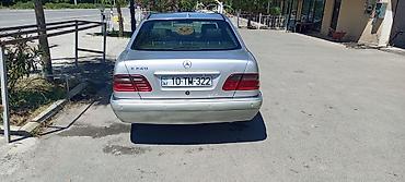 mercedes benz 208 d: Mercedes-Benz E 240: 2.4 l | 1999 il Sedan — 6