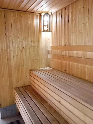 Посуточная аренда домов: Уютный гостевой дом с бассейном и баней - Частный двор с просторным — 4