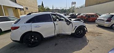 Infiniti: Infiniti FX37: 3.7 л | 2011 г. 250 км Кроссовер — 3