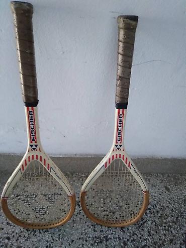 Umetnost i kolekcionarstvo: Tenis reket Fischer Austria,beli drveni, iskrivljen samo za na — 1