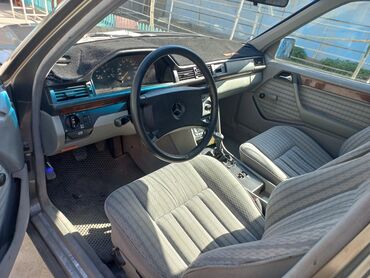 Mercedes-Benz: Mercedes-Benz W124: 1991 г., 2.3 л, Механика, Газ, Седан
