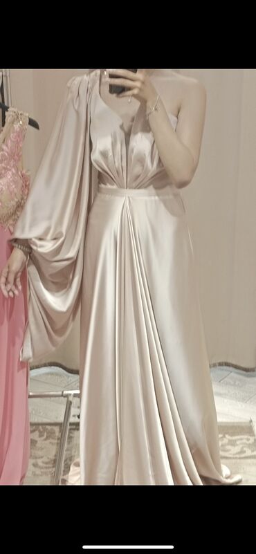 платье шелковое: Вечернее платье, Длинная модель, Шелк, Один рукав, M (EU 38)