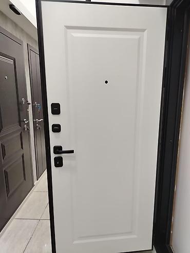 şef qapi: B-601 Kateqoriya: Seyf qapıları Ölçü: 96x205 Zavod: Pravila Vxoda — 2