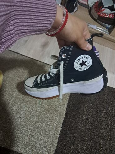 svečane bluze za svadbu: Converse, 39, bоја - Crna