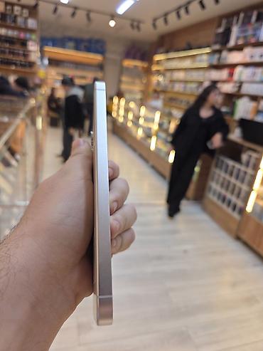 17 про сколько стоит: Samsung Galaxy S24+ 12/256 ГБ - Экран: 6.7" Dynamic AMOLED 2X, 120 — 3