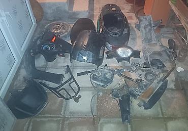 Motosiklet hissələri: Salam zig zag mopedinin zapcastlari satilir hamisi su qiymətinə her — 2