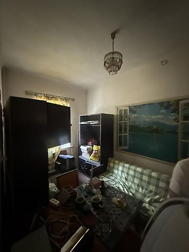 Үйлөрдү ижарага берүү: 50 м², 3 бөлмө, 3-мкр, Жаныбарлар менен болот — 4