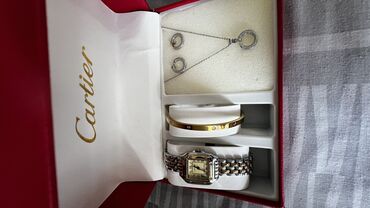 кольцо с бриллиантом бишкек цена: Новый набор Cartier смотрится шикарно.Отдам за 2500
Покупала дороже