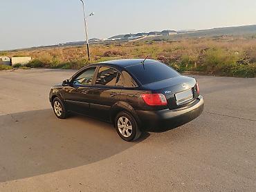 volkswagen passat 1: Kia Rio: 1.4 л | 2008 г. Седан — 7