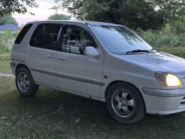 аато в рассрочку: Toyota Raum: 1999 г., 1.5 л, Автомат, Бензин, Хэтчбэк