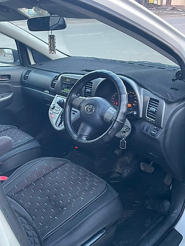 Toyota: Toyota WISH: 2003 г., 1.8 л, Автомат, Бензин, Универсал — 6