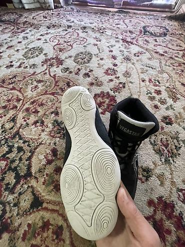 ролик обувь: Кроссовки для борьбы ASICS (пара на фото) - Тип — 9