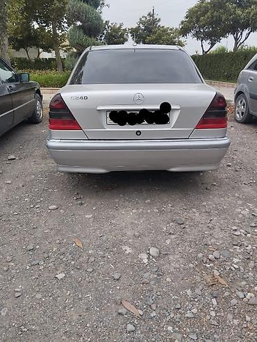 mini mercedes: Mercedes-Benz C 240: 2.4 l | 1998 il Sedan — 2
