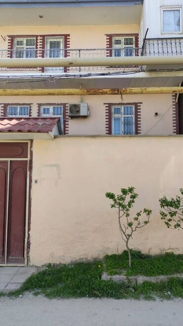 sarayda heyet evleri ucuz qiymete: Biləcəri 4 otaqlı, 110 kv. m, Yeni təmirli