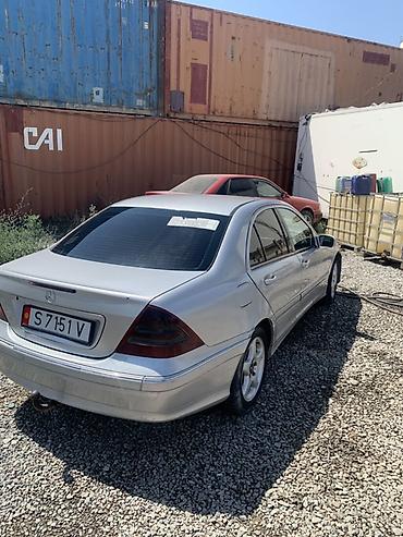 балон сешка: Mercedes-Benz C-Class: 2003 г., 2.2 л, Механика, Дизель, Седан — 5