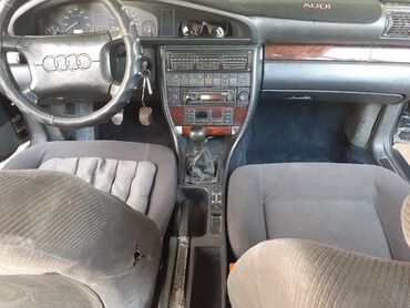 ауди а4 2005: Audi RS4: 1993 г., 2.6 л, Механика, Бензин, Универсал