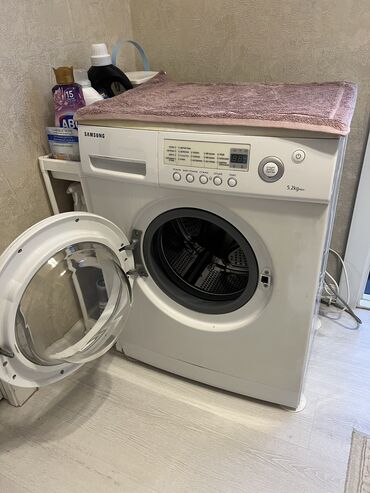 продаю стиральную машинку: Стиральная машина Samsung, Автомат, До 6 кг, Полноразмерная