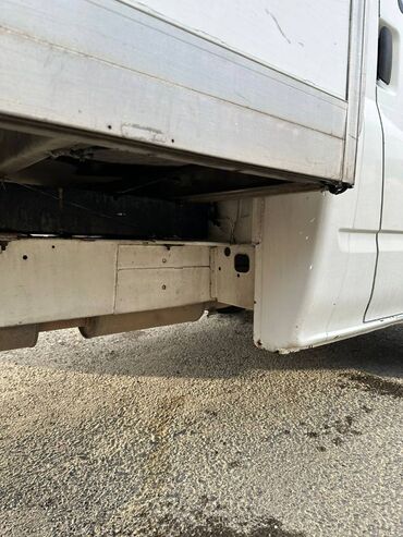 Ford: Ford Transit: 2.4 l | 2004 il 545000 km — 3