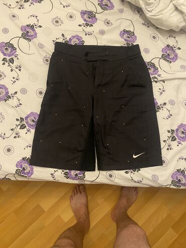 alt paltar: Şortlar Nike, S (EU 36), rəng - Qara