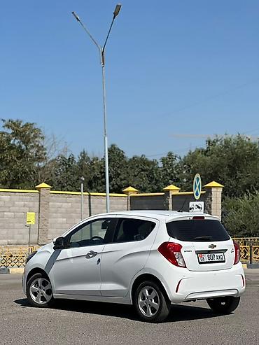 spark 2020: Chevrolet Spark: 2017 г., 1 л, Вариатор, Бензин, Хэтчбэк — 8