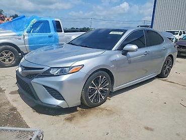 поможем: Toyota Camry: 2020 г., 2.5 л, Гибрид, Седан — 5
